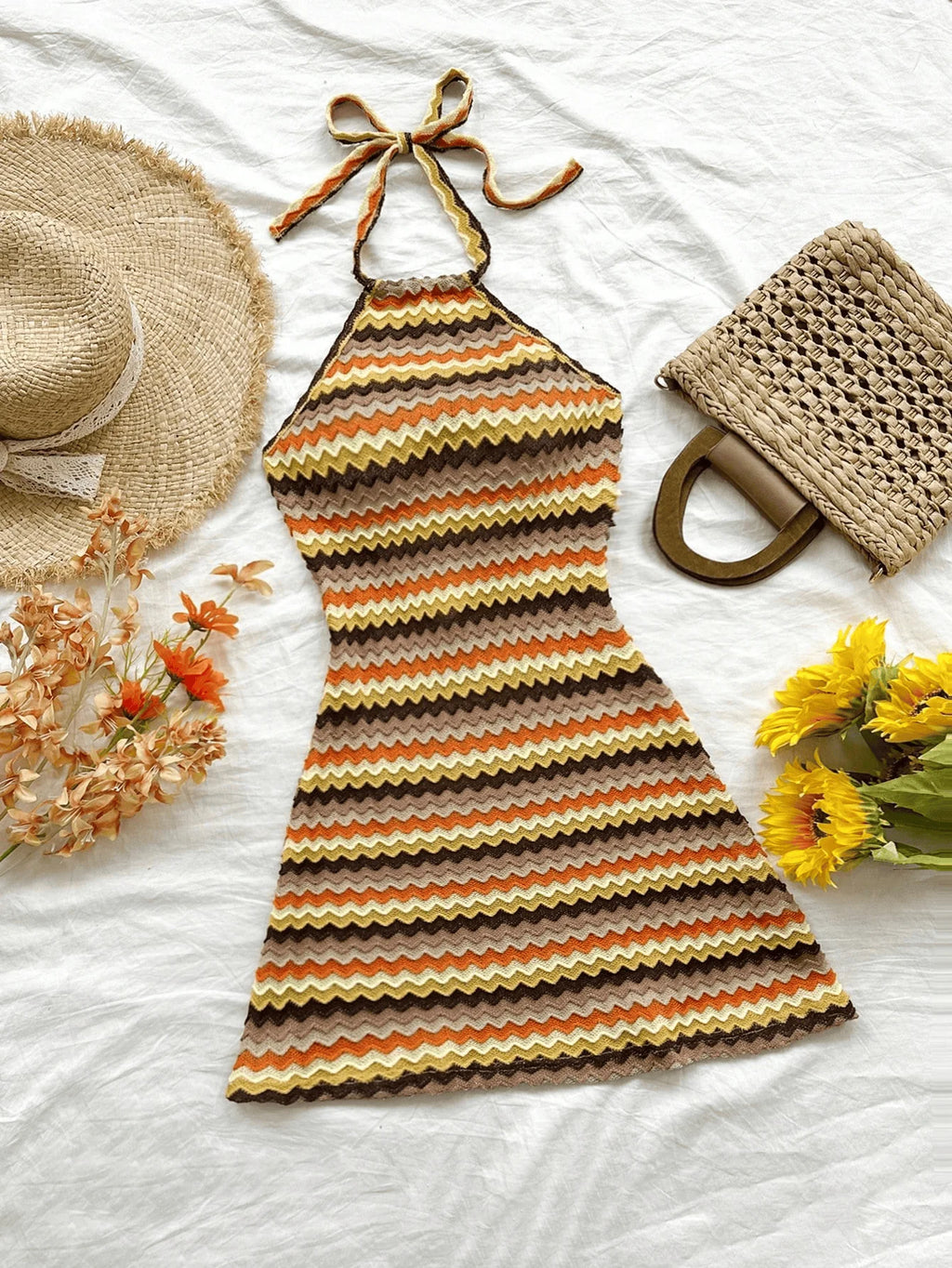 Robe dos nu bohème chic printemps/été pour femme, mini robe sexy et fluide, vêtement féminin à la mode