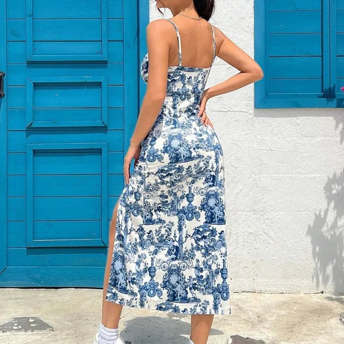 Robe longue bustier avec fente haute et imprimé léopard marguerite, de la collection Automne 2025.