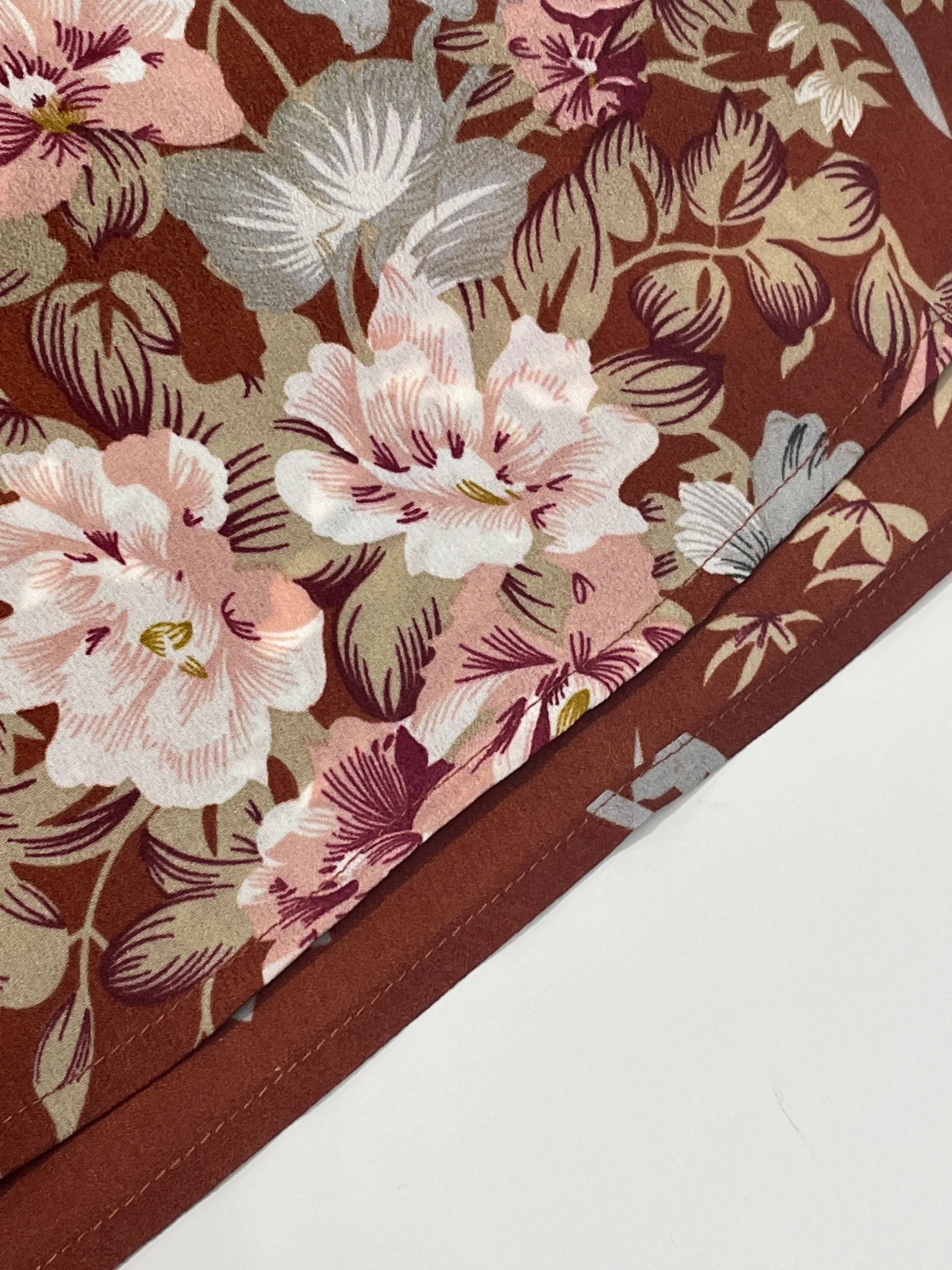 Robe licou fendue sur la cuisse à imprimé floral pour femme - sans manches, moulante, sexy, pour la plage ou les clubs